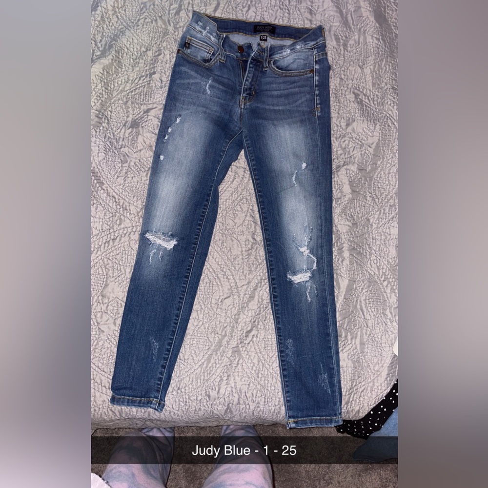 Judy Blue Distressed Jeans